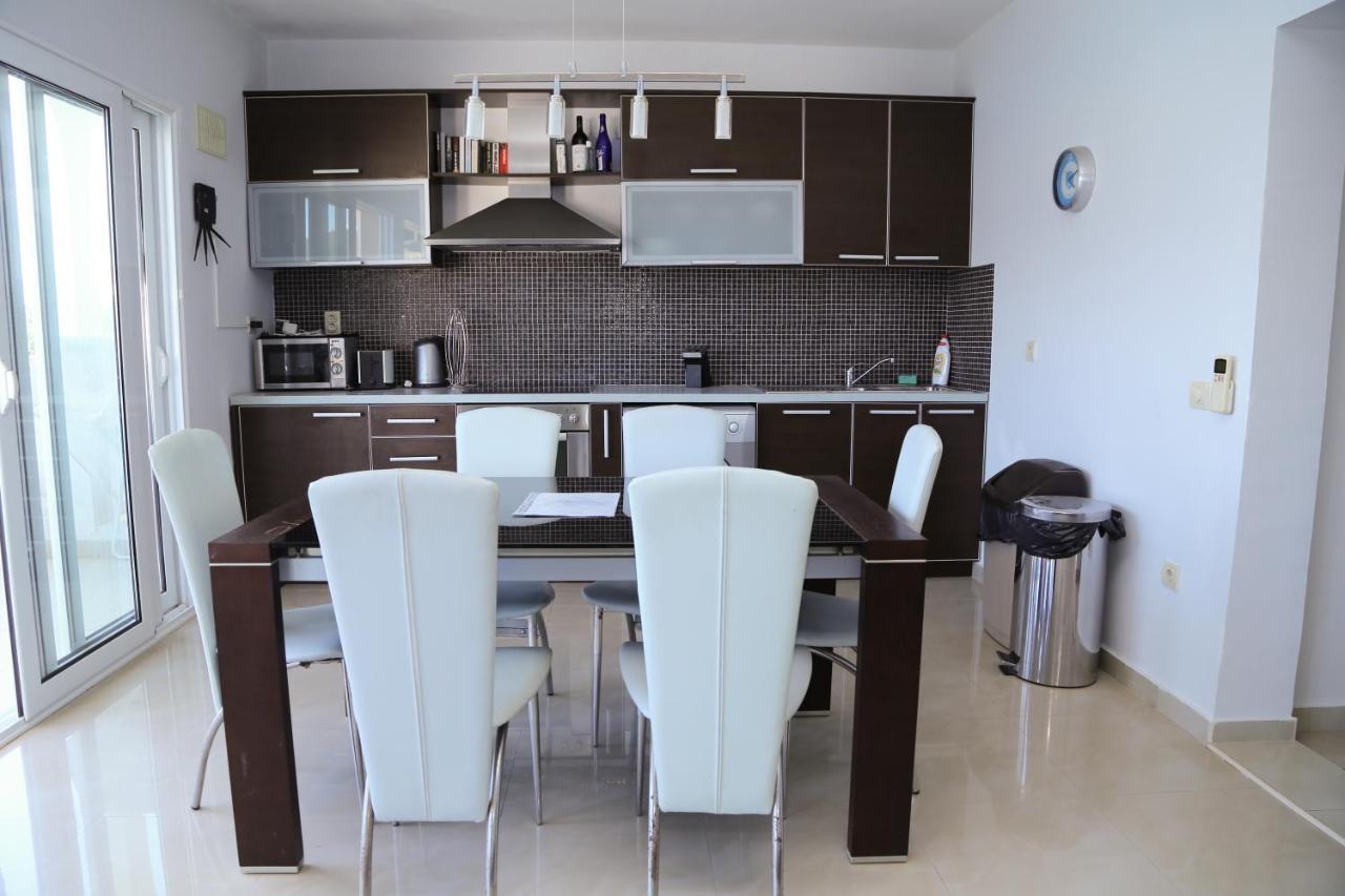 Mountain Bay Views Apartments Njivice Zewnętrze zdjęcie