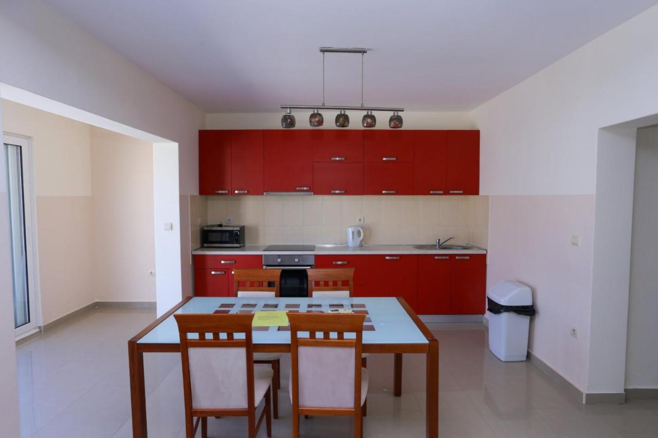 Mountain Bay Views Apartments Njivice Zewnętrze zdjęcie