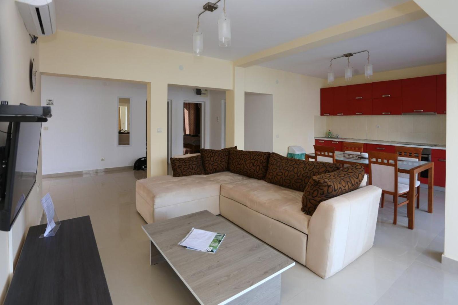 Mountain Bay Views Apartments Njivice Zewnętrze zdjęcie