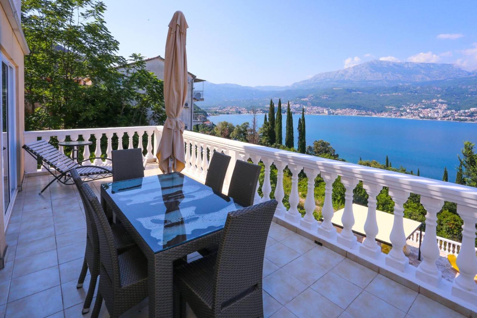 Mountain Bay Views Apartments Njivice Zewnętrze zdjęcie
